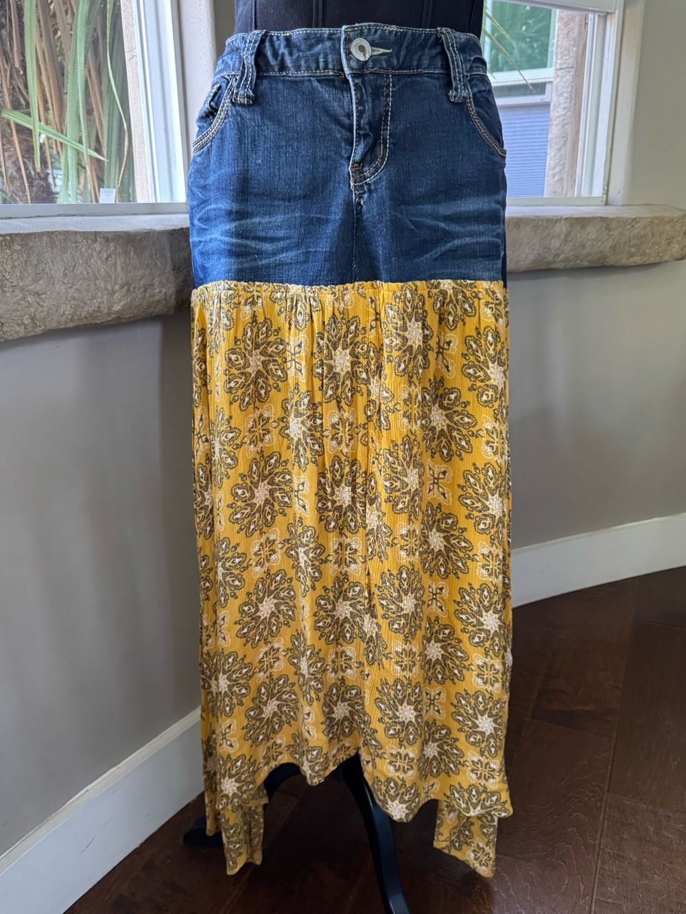 Upcycled - Handcrafted Denim Yellow Printed Boho Maxi Skirt Women’s Size 9/10